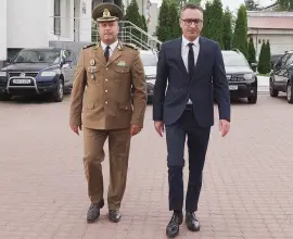 Foto Prefectul îl pune la punct pe primarul din Slatina: „Este revoltător să te folosești de copiii cu autism pentru scopuri politice”