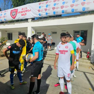 Foto Academica Balş pierde duelul cu satelitul Universităţii Craiova, pe final de joc, dintr-un penalty