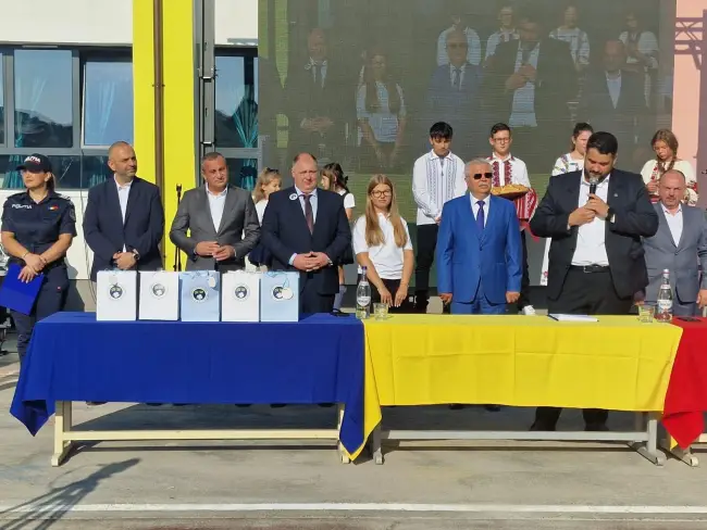 Foto O școală modernă pentru Caracal: elevii de la „Gheorghe Magheru” au început anul într-o clădire nouă, finanțată prin PNRR (FOTO)