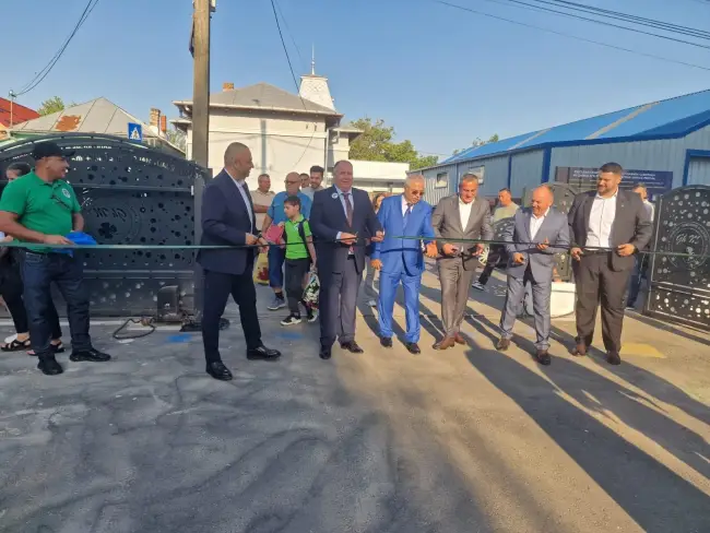 Foto O școală modernă pentru Caracal: elevii de la „Gheorghe Magheru” au început anul într-o clădire nouă, finanțată prin PNRR (FOTO)