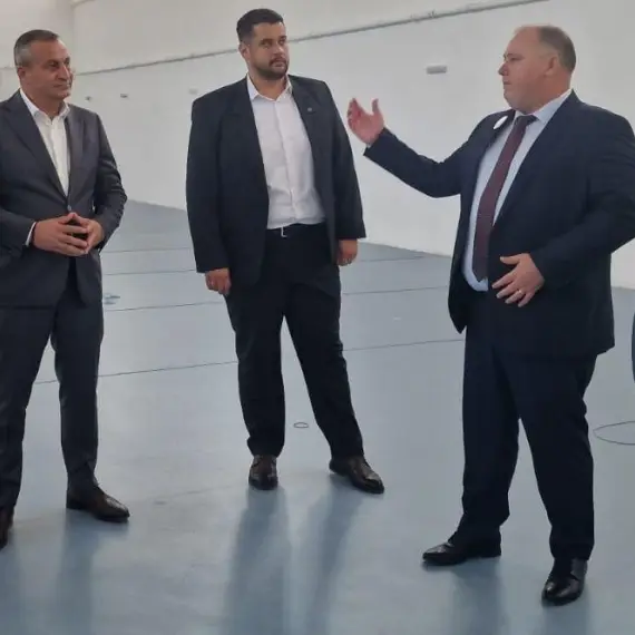 Foto Marius Oprescu: „Trăim un festival al tăierilor și al austerității, dar investițiile în educație trebuie să continue”