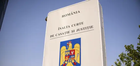Foto Înalta Curte a decis să nu sesizeze CCR privind cele patru legi de reformă adoptate de guvernul Bolojan prin asumarea răspunderii. Curtea Supremă a atacat deja reforma pensiilor magistraților