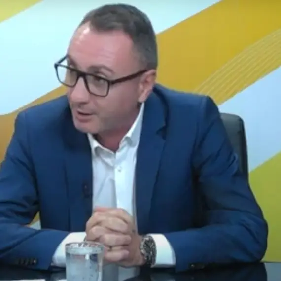 Foto Prefectul Floreanu, necruţător cu primarul Slatinei: „Ce urmează Mario De Mezzo? Să spui că trebuie să desființezi și Primăria după ce nu vei mai fi primar?”