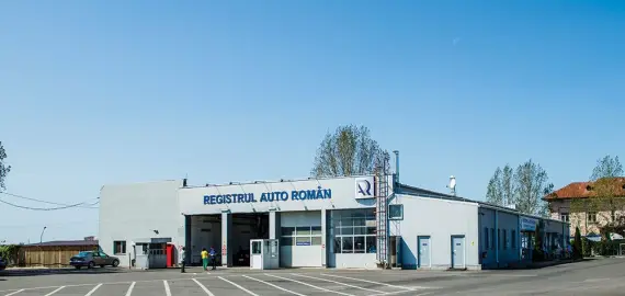 Foto Autoturism căutat internaţional, identificat în Olt, când un bărbat s-a prezentat la RAR