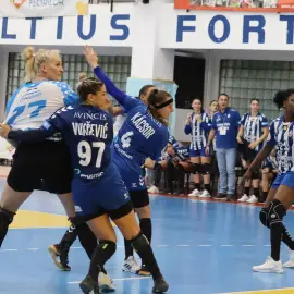 Foto CSM Slatina se impune la trei goluri diferenţă în meciul cu SCM Craiova