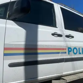 Foto Scandal într-un bar din Balş. Doi tineri au fost reţinuţi de Poliţie