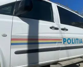 Foto Scandal într-un bar din Balş. Doi tineri au fost reţinuţi de Poliţie
