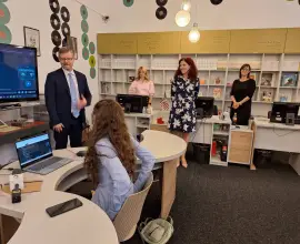 Foto Două decenii de schimburi culturale cu SUA: Programul American Spaces, sărbătorit în România
