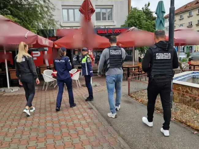 Foto Acţiuni pentru prevenirea consumului de droguri în şcoli din Scorniceşti, Drăgăneşti-Olt, Balş, Bobiceşti şi Bârza