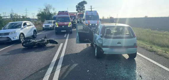Foto Accident pe DN 65, la intrarea în Slatina. O motocicletă şi un autoturism implicate