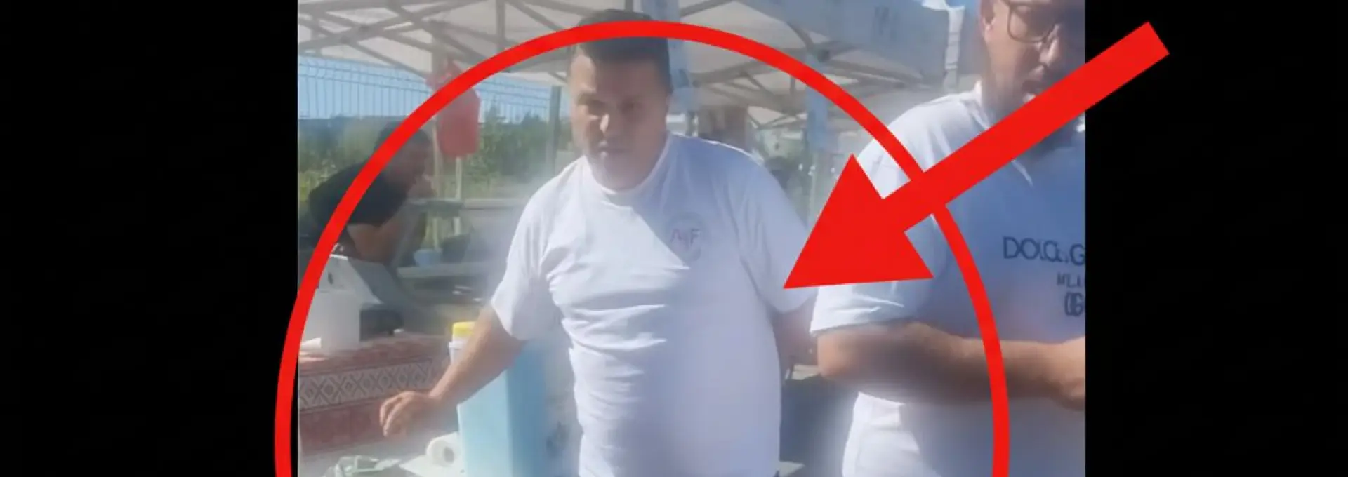 Foto Slatina, sub teroare: Omul de casă al primarului Mario De Mezzo a atacat un jurnalist 