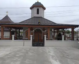 Foto Credincioşii sunt chemaţi la resfinţirea bisericii din Parohia Iancu Jianu II