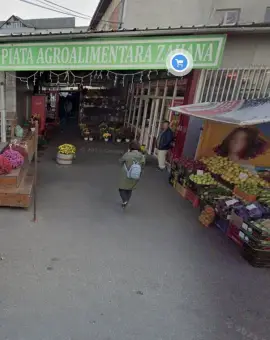Foto Piaţa Zahana a fost închisă după o inspecţie a DSVSA şi a Poliţiei Economice