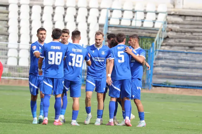 Foto CSM Slatina câştigă meciul de pe teren propriu cu CS Dinamo Bucureşti