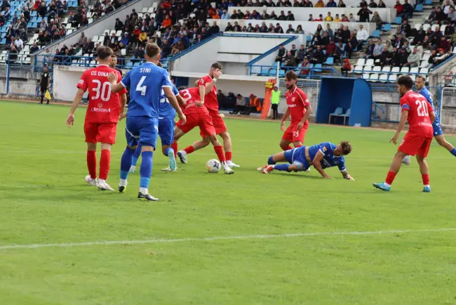 Foto CSM Slatina câştigă meciul de pe teren propriu cu CS Dinamo Bucureşti
