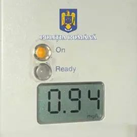 Foto Poliţiştii olteni au reţinut aproape 100 de permise: Tânăr depistat conducând fără permis, pe o stradă din Balş