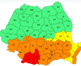 Foto Avertizare Cod Roşu de ploi pentru judeţele Olt şi Dolj