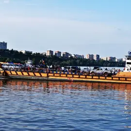 Foto Nu se poate traversa Dunărea cu bacul la Bechet, din cauza debitului scăzut al fluviului şi a condiţiilor meteo