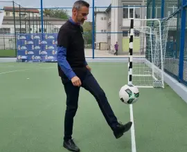 Foto De Mezzo a mers pe metoda „brevetată” în licitaţia pentru Disney Land. Organizarea excursiei, atribuită direct firmei de casă