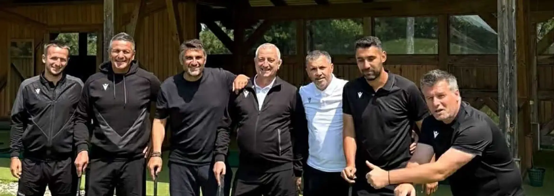 Foto Acuzaţii: Primarul De Mezzo a direcționat fonduri publice spre secția de fotbal, în timp ce copiii sportivi rămân fără sprijin
