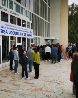 Foto Bursa Locurilor de Muncă pentru Absolvenţi: peste 600 de locuri vacante