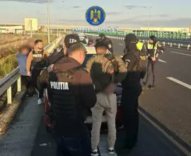 Foto VIDEO. Doi tineri care au tâlhărit un bărbat în Slatina au fost prinşi în trafic, pe DEx 12