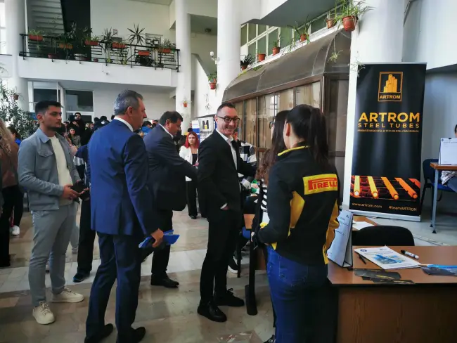 Foto FOTO. Beneficiarii de ajutor social, cei mai numeroși participanți la Bursa Locurilor de Muncă pentru Absolvenți