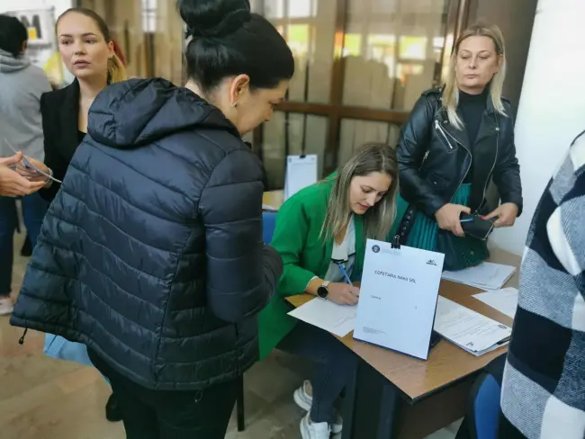 Foto FOTO. Beneficiarii de ajutor social, cei mai numeroși participanți la Bursa Locurilor de Muncă pentru Absolvenți