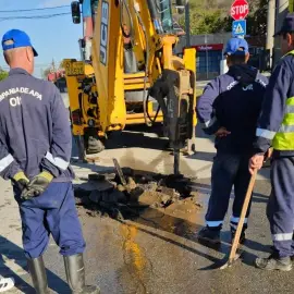 Foto Centrul Slatinei, blocat de Compania de Apă