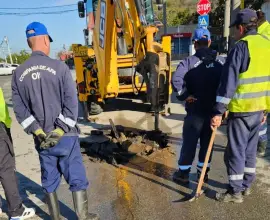 Foto Centrul Slatinei, blocat de Compania de Apă