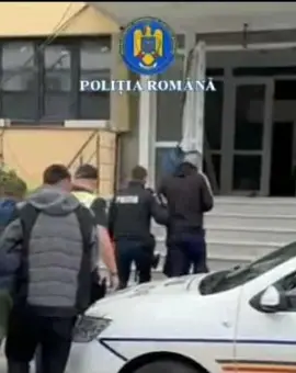 Foto VIDEO. Scandal la o petrecere privată în Milcov. Trei bărbaţi reţinuţi