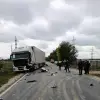 Foto FOTO. Accident pe DN 64, la Pleşoiu, cu un TIR şi un autoturism