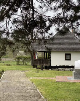 Foto Scornicești, orașul natal al lui Ceaușescu, devine atracție pentru turiști, familia pregătește deschiderea casei memorial
