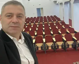 Foto Casa de Cultură din Scornicești redeschisă după modernizare. Primarul Daniel Tudor: „Revenim la viață și redăm orașului inima sa culturală”