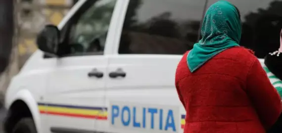 Foto Femeia care anunţase dipariţia fiicei de 14 ani, găsită moartă într-o pădure de lângă Bucureşti. Iubitul adolescentei, principalul suspect