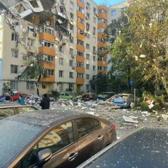 Foto Distrigaz, după explozia din Rahova: „Sigiliul de pe robinetul închis în ziua precedentă era rupt”