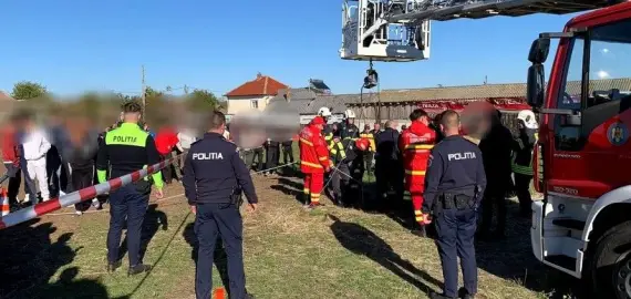 Foto Crimă din gelozie în Dolj, soțul și-a ucis partenera și apoi și-a luat viața. Fiul de 13 ani şi-a găsit tatăl fără viaţă