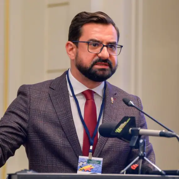 Foto Adrian Chesnoiu, AFIR: „Am deblocat plățile și accelerăm transferurile către beneficiari”. 102,2 milioane de euro ajung în conturile fermierilor săptămâna aceasta