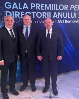 Foto Directorul Școlii „Gheorghe Magheru” din Caracal, Iulian Ninel Nicolae, desemnat „Directorul Anului 2025 pentru Antreprenoriat”