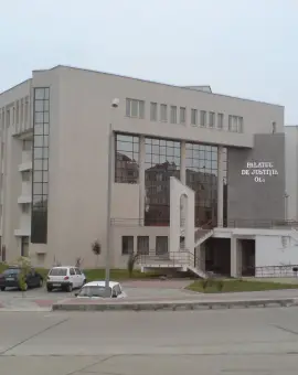Foto Judecătorii de la Tribunalul Olt reiau activitatea după decizia CCR privind pensiile de serviciu