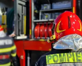 Foto Ţeavă de gaze fisurată în timpul unor lucrări pe Aleea Înfrăţirii. Alimentarea cu gaze a fost oprită