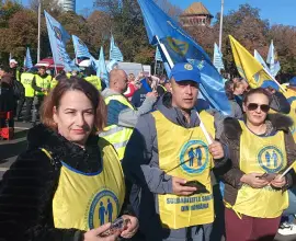 Foto Sindicaliști din Olt, în stradă la București: „Nu mai acceptăm austeritatea și disprețul față de munca cinstită” (VIDEO)