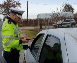 Foto 26 de şoferi au rămas fără permis, în weekend, pe drumurile din Olt. Un tânăr, din Corabia, depistat băut la volan