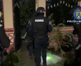 Foto Cu cât se vinde gramul de marijuana, în judeţul Olt: Bărbat, condamnare pentru trafic de droguri de risc, după o anchetă sub acoperire