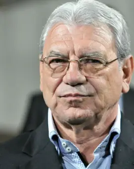 Foto Emeric Ienei a murit la vârsta de 88 de ani. Legenda Stelei, singurul antrenor român care a câştigat cel mai important trofeu european