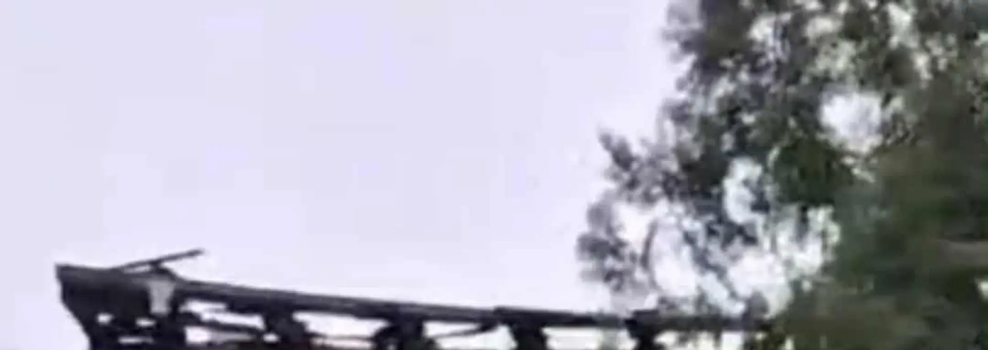 Foto VIDEO. Gospodăria fostului primar din Văleni, Ion Şofaru, cuprinsă de flăcări