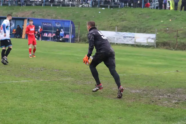 Foto Oltul Curtişoara a remizat, scor 2-2, cu CSM Cetatea Turnu Măgurele