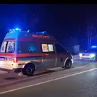 Foto VIDEO. Trei persoane au ajuns la spital, după ce o maşină a căzut într-un canal, pe strada Banului, din Slatina