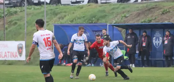 Foto Oltul Curtişoara, meci în deplasare cu CSO Filiaşi