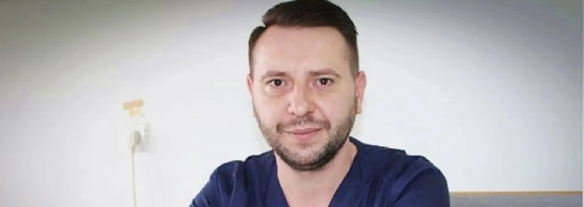 Foto Medicul Florin Popa: „Nu vă dați cu nimic pe arsură! Apa rece este singurul prim ajutor corect”